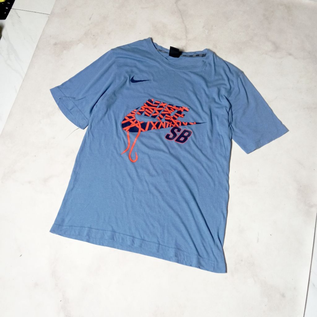 Kaos Nike SB Basketball Pria Wanita Second Bekas