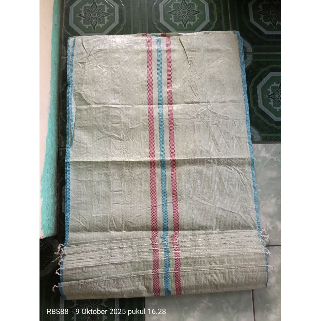 karung plastik bekas bersih berkualitas isi 25 biji UK.75x115cm 100kg