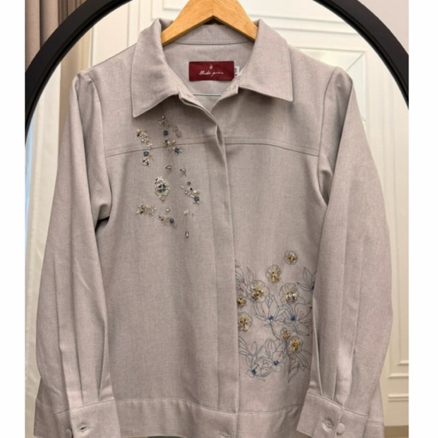 blouse muda official preloved