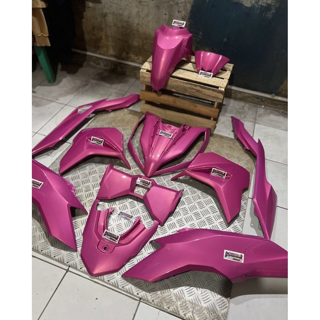 cat Costum warna pink magenta bahan pu berkualitas cat motor/mobil