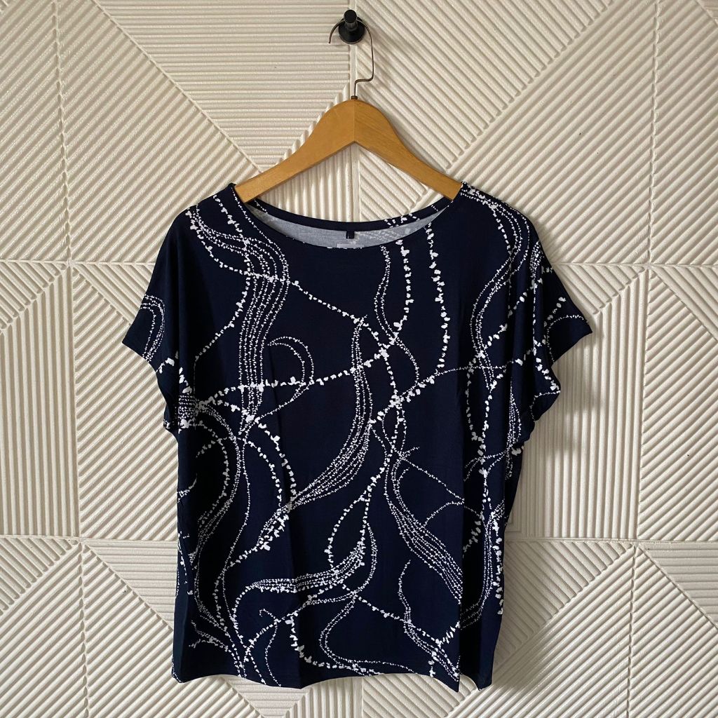 Atasan Batwing Polos Jumbo XXL wanita/Kaos Oversize/Pakaian Wanita Ukuran Besar/Atasan Oblong