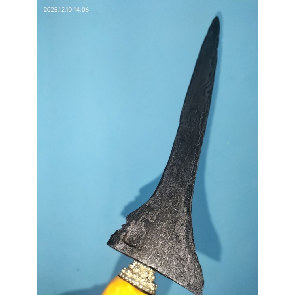 Bethok Brojol Pandito Sepuh Pamor Wengkon Isen / Betok Brojol Sepuh Pamor Wengkon Isen / Keris Brojo