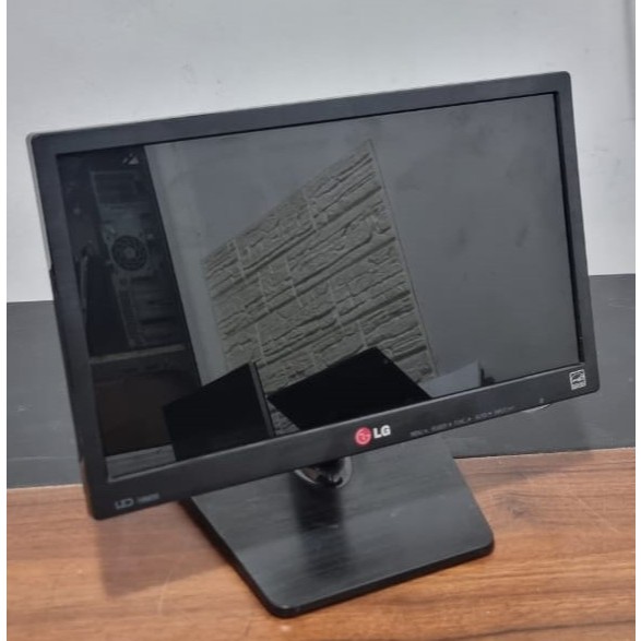 MONITOR LED 16 INCH WIDE LCD