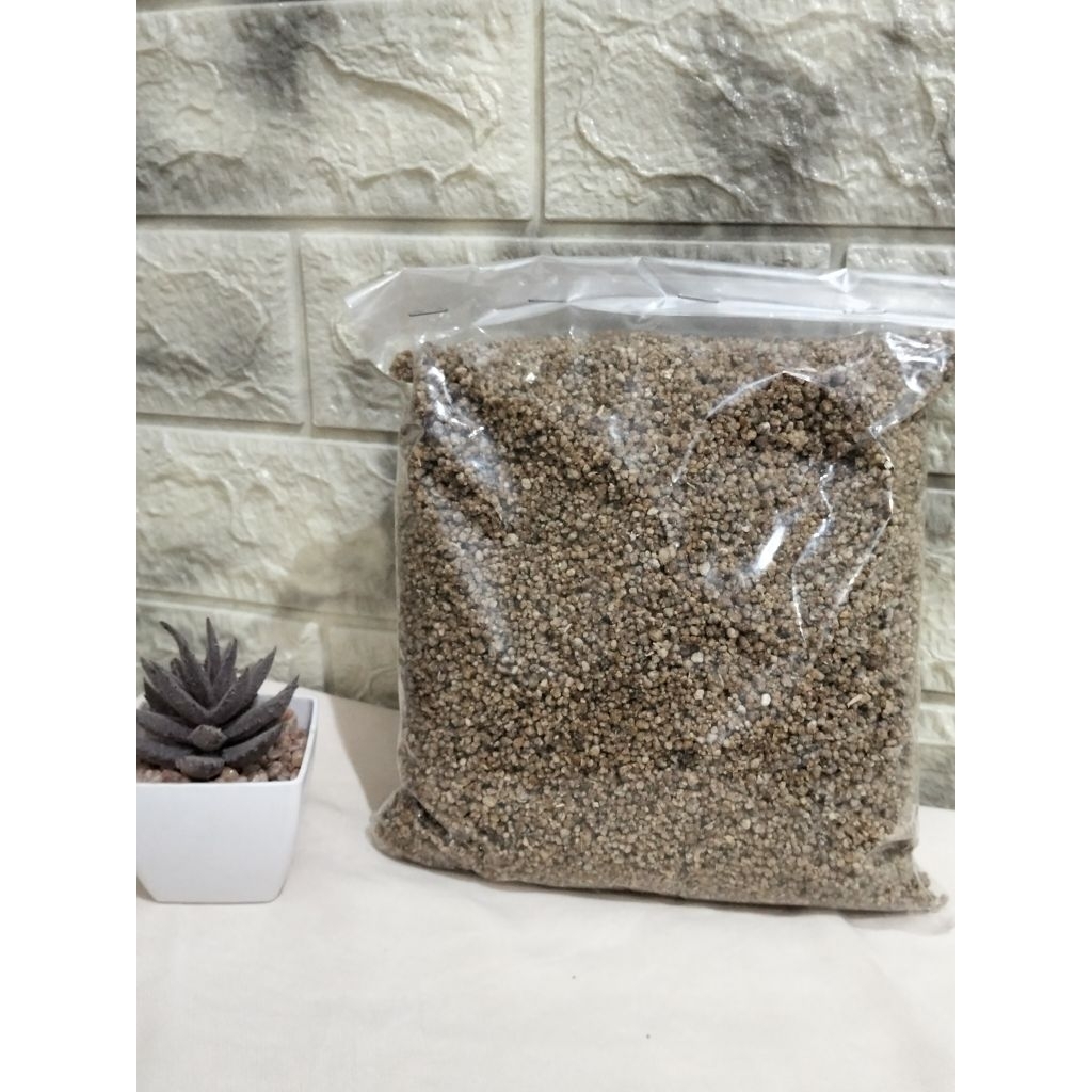 tiwul instant/ tiwul singkong/ oyek tiwul hitam tiwul coklat / 1 kg