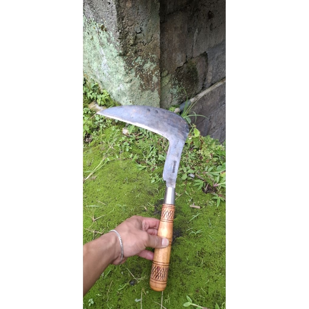 alat berkebun sabit spek merumput