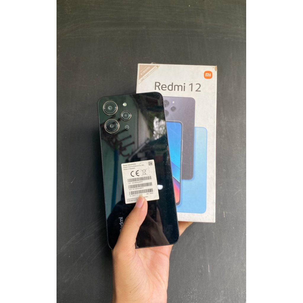 REDMI 12 8/256 (Handphone Second)