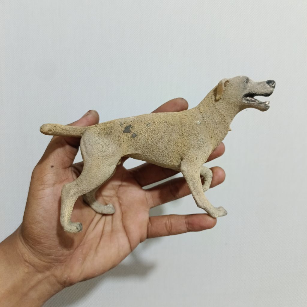 Figure Anjing 1/6