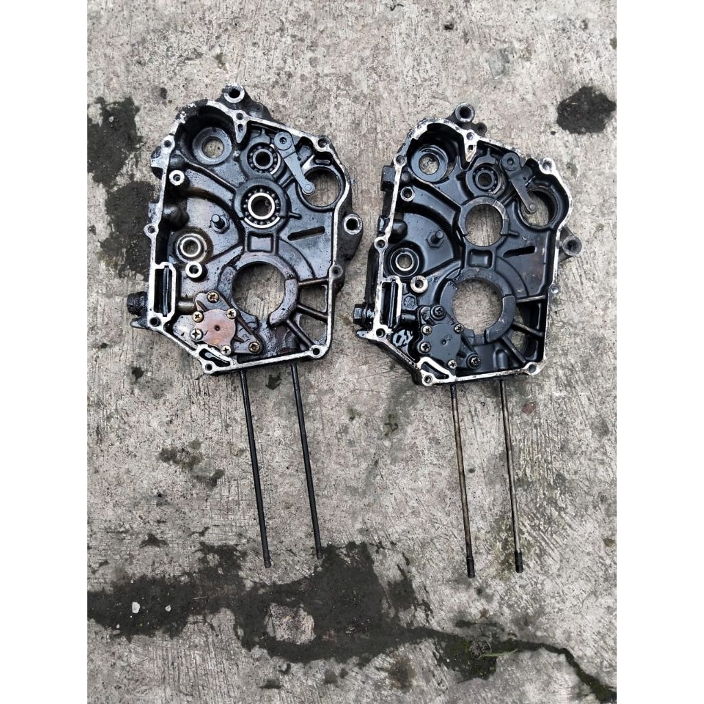 Krengkes kanan grand/supra 100/mocin set pompa oli  original