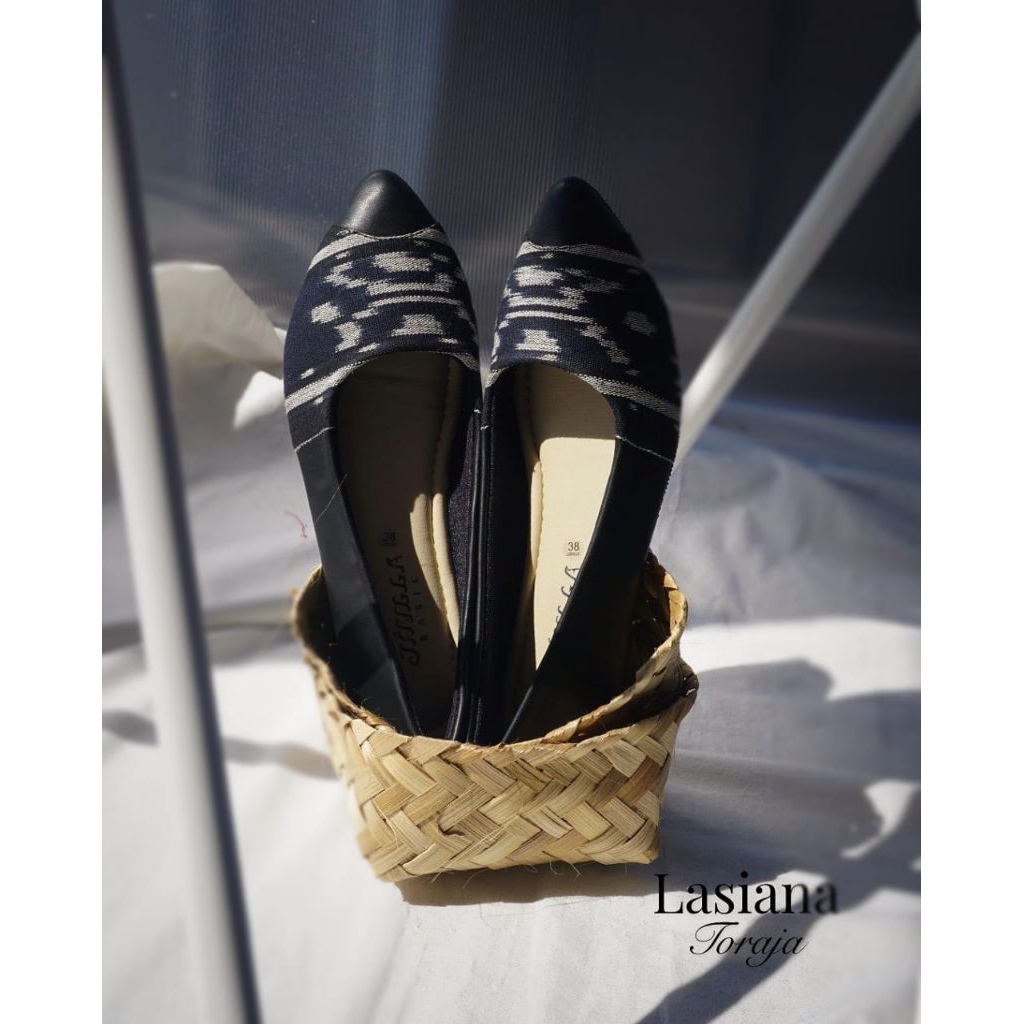 Flatshoes Lasiana - Flatshoes Wanita Handmade - Flatshoes Wanita Kekinian