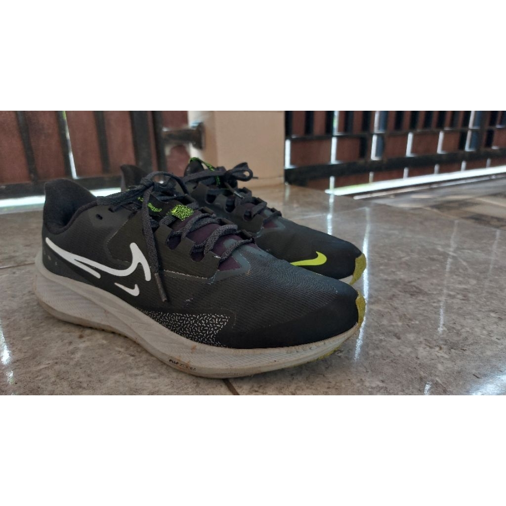 Sepatu Trail running second ori