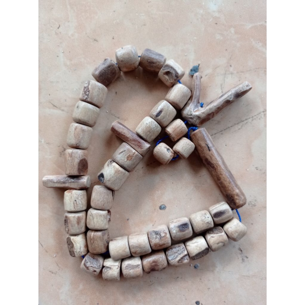 tasbih akar bahar putih