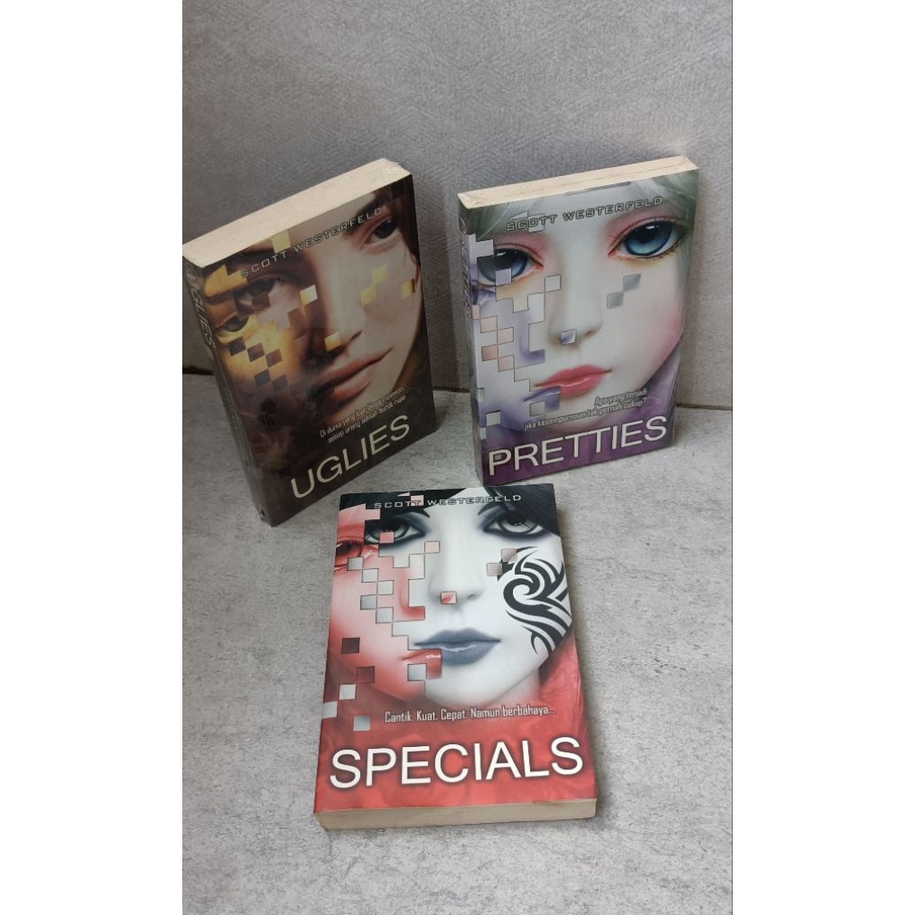 Buku original novel Special, uglies, pretties dari Scott westerfeld