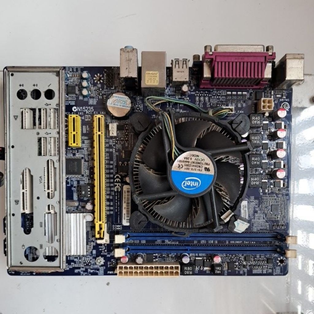 motherboard H61MXP+prosesor core i3-2100 LGA 1155