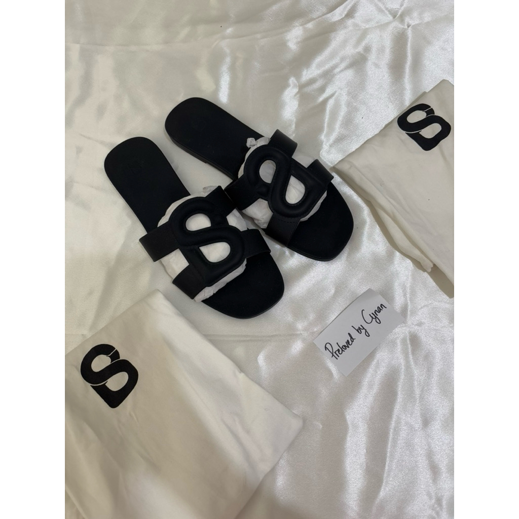 Buttonscarves flat shoes black hitam preloved sz 39