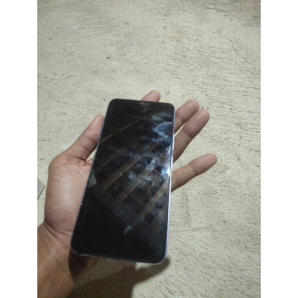 hp minus matot vivo Y17S ram 4/128. oppo reno 4f 8/128