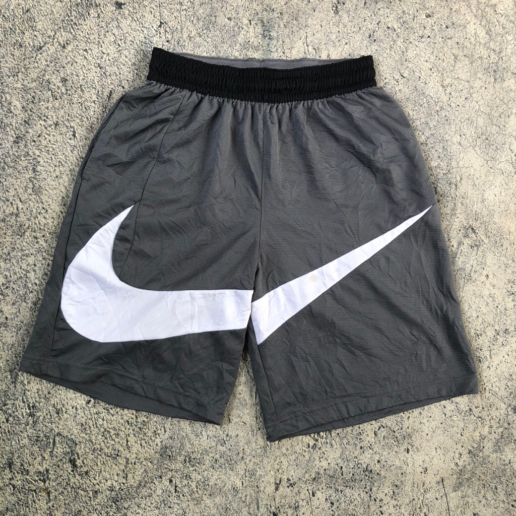 nike big logo running short pants