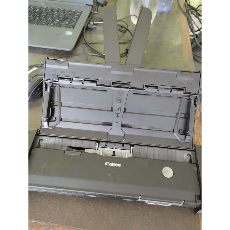 Scanner Canon P215-II scanner dokumen portable bisa  dibawa bawa