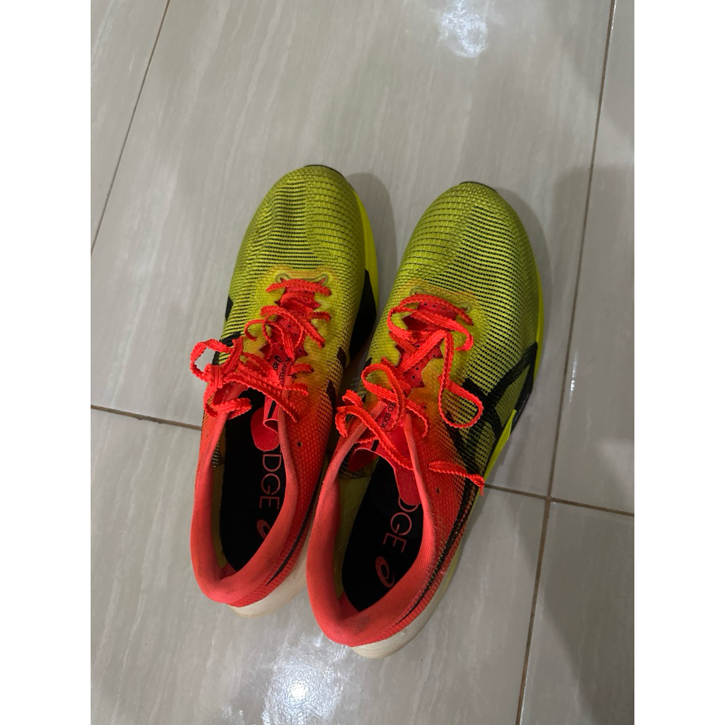 sepatu Asics  metaspeed edge