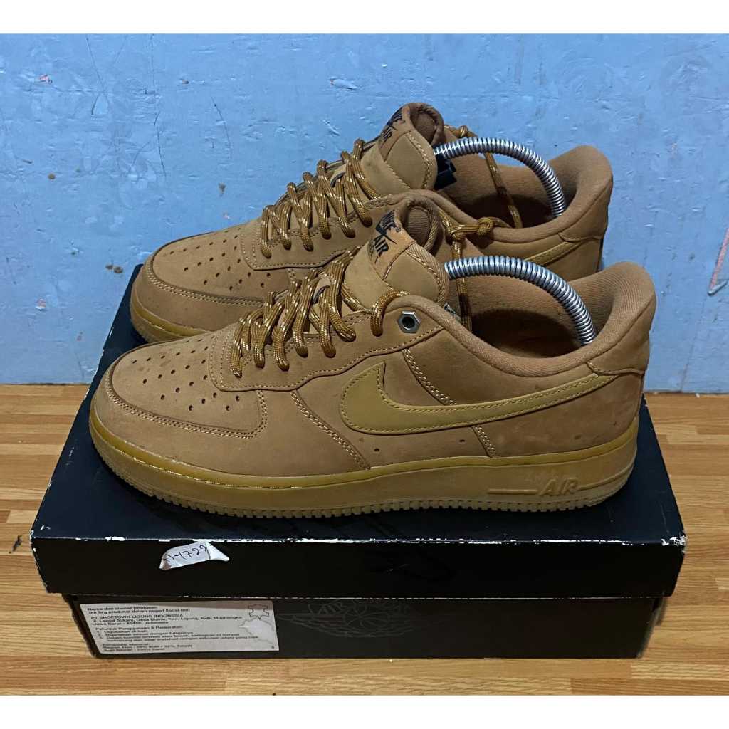 Nike Air Force 1 Low Flax Size 41
