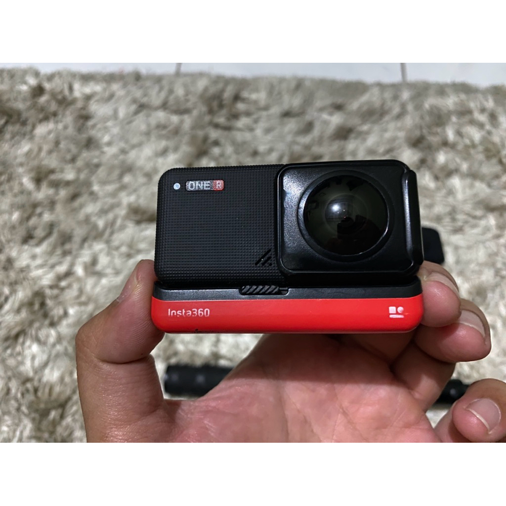 Insta360 One R dual lense Second