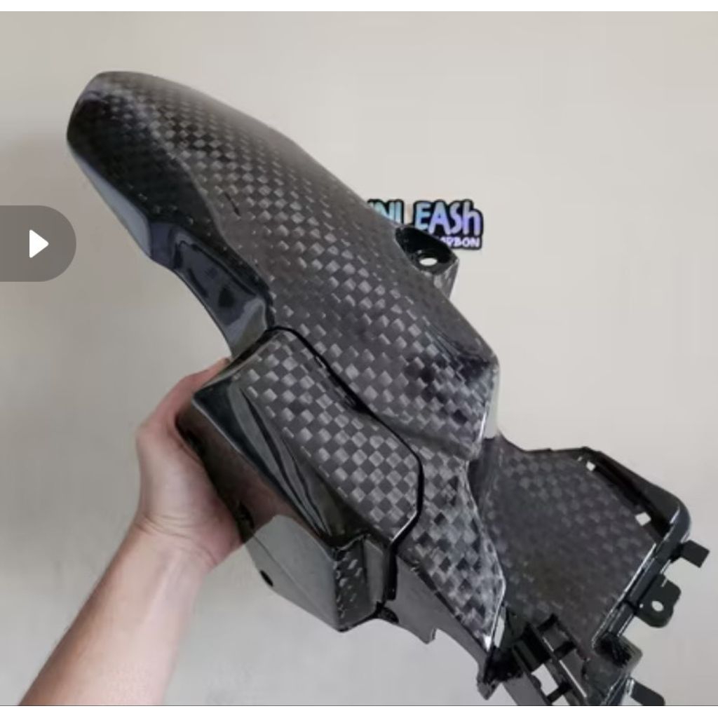 hugger vario new 150 karbon kevlar