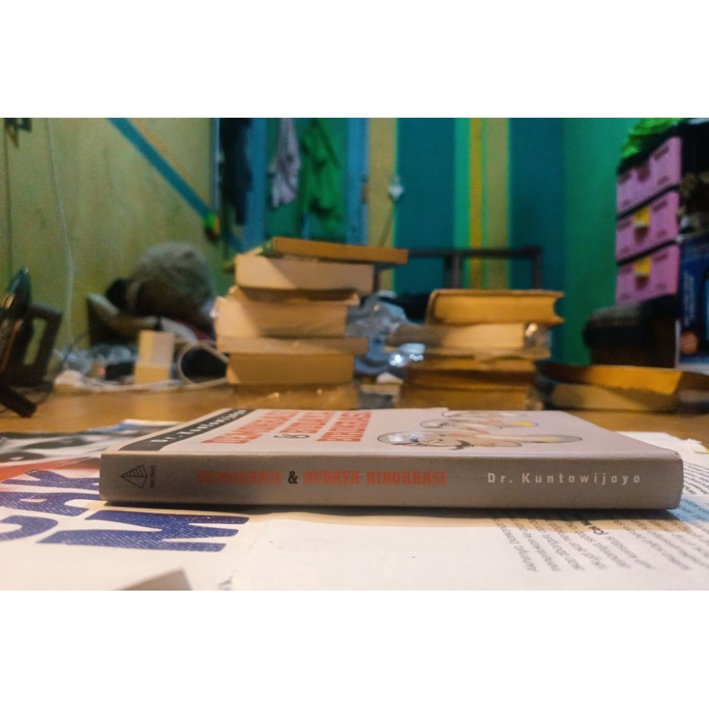 Kuntowijoyo- Demokrasi & Budaya Birokrasi