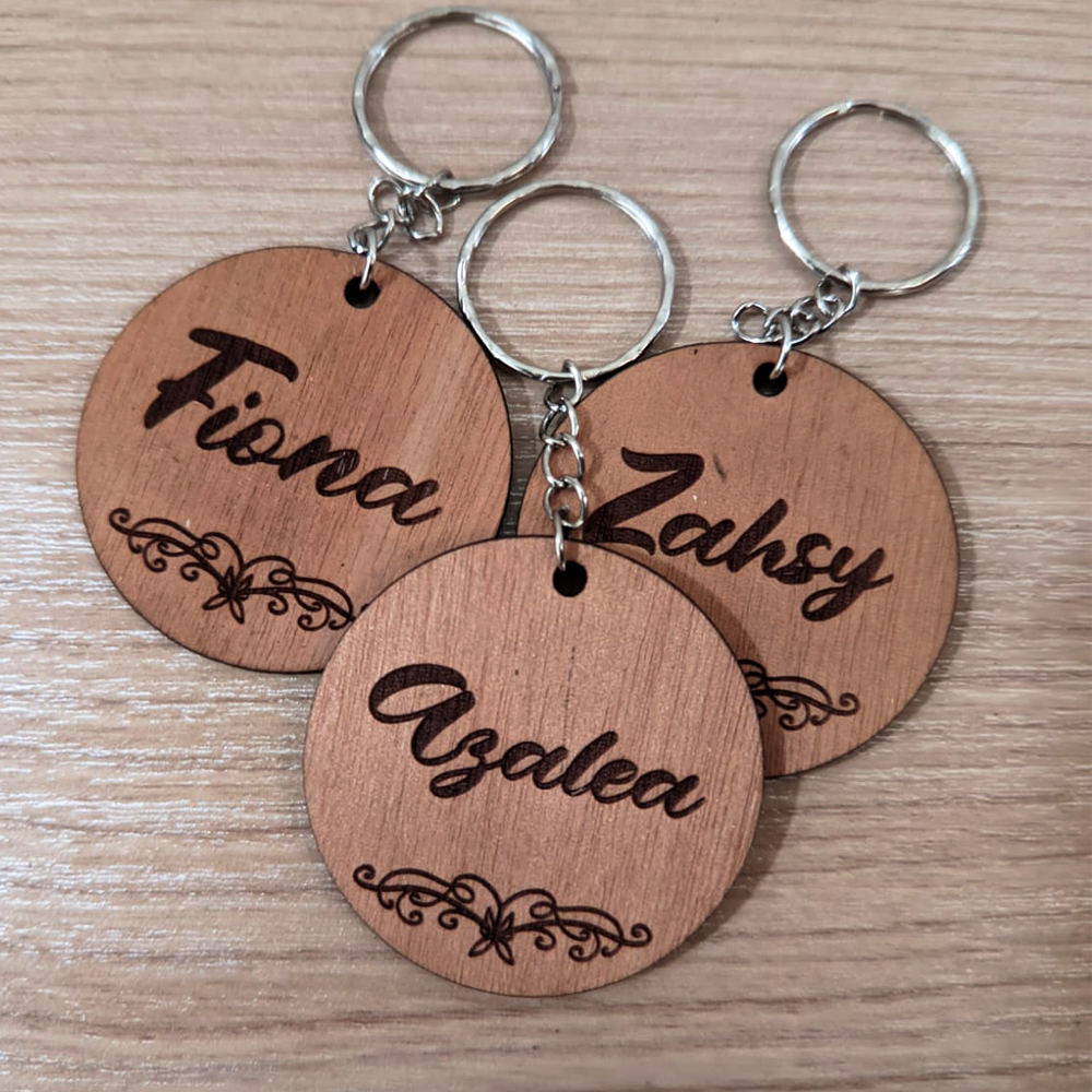 Keychain Kayu Custom Ukir Nama Personal Gantungan Kunci Kayu Custom Ganci Karakter Ganci Nama Custom