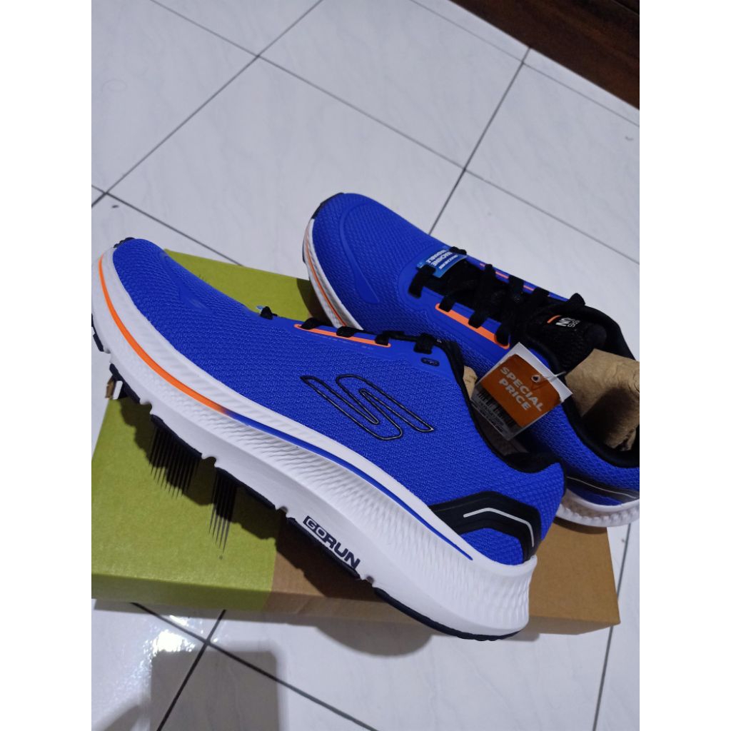 Skechers consisten forman