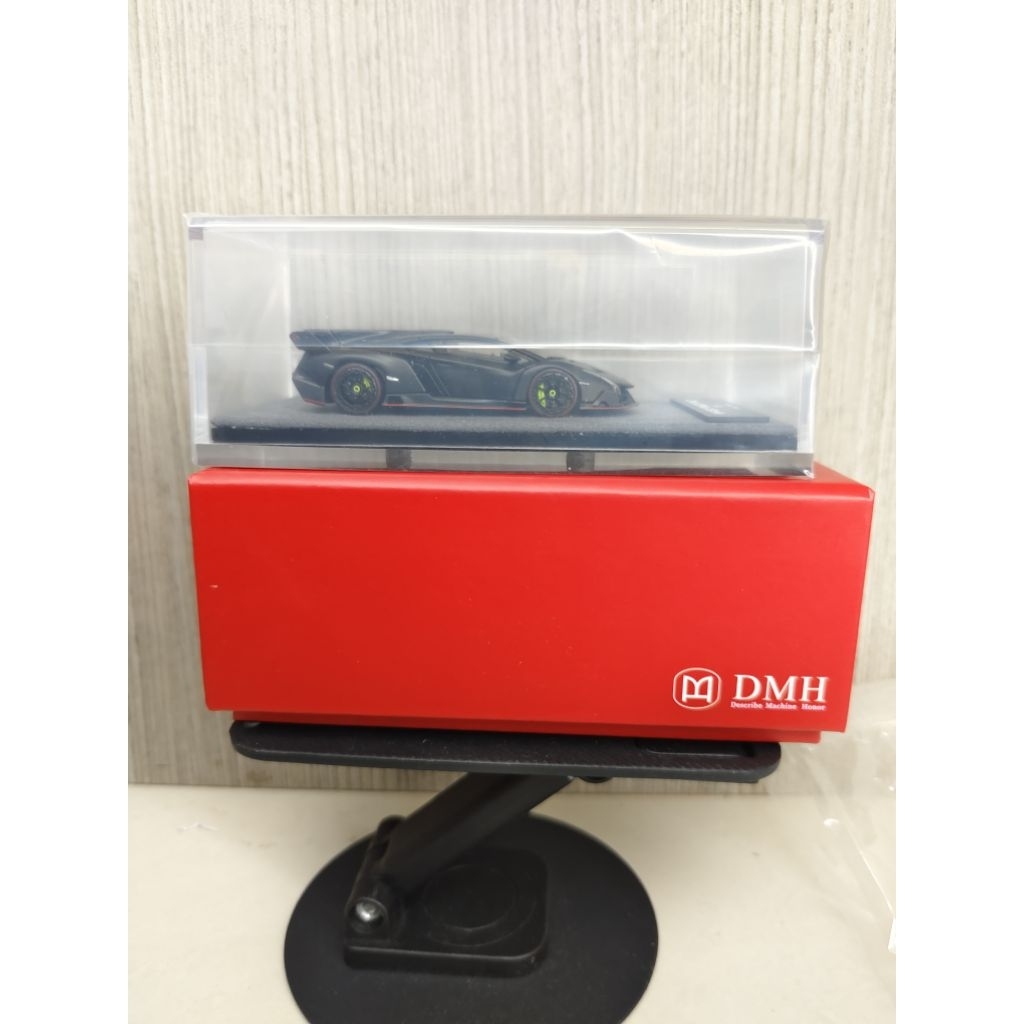 DMH LAMBORGHINI VENENO RESIN 1/64 black
