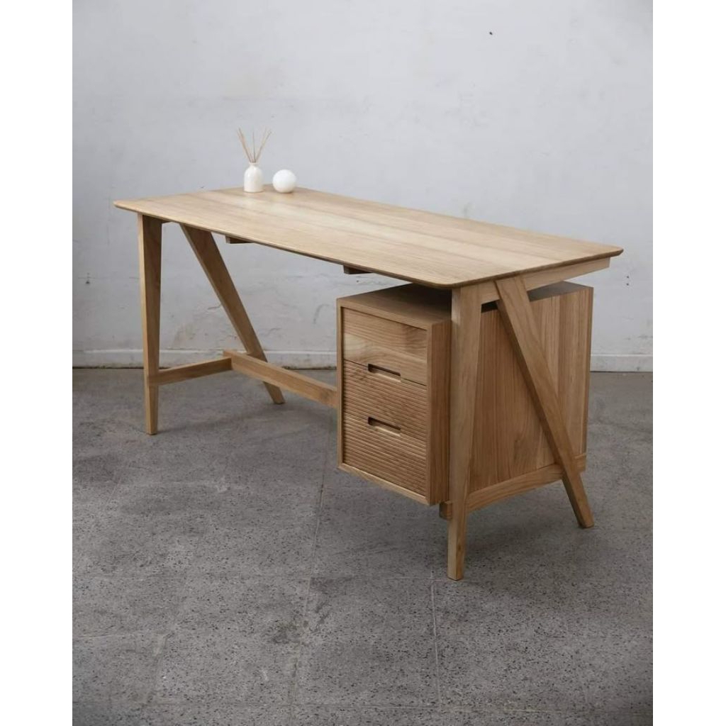 meja kantor meja belajar meja sekertaris meja kayu jati minimalis modern Jepara