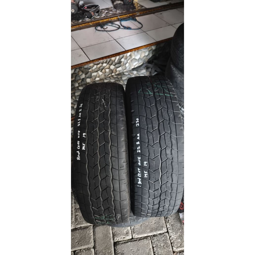 Ban bekas garitan Bridgestone Duravis 195 R14 cocok untuk Isuzu Traga, L300 tahun pembuatan 2022 BAA