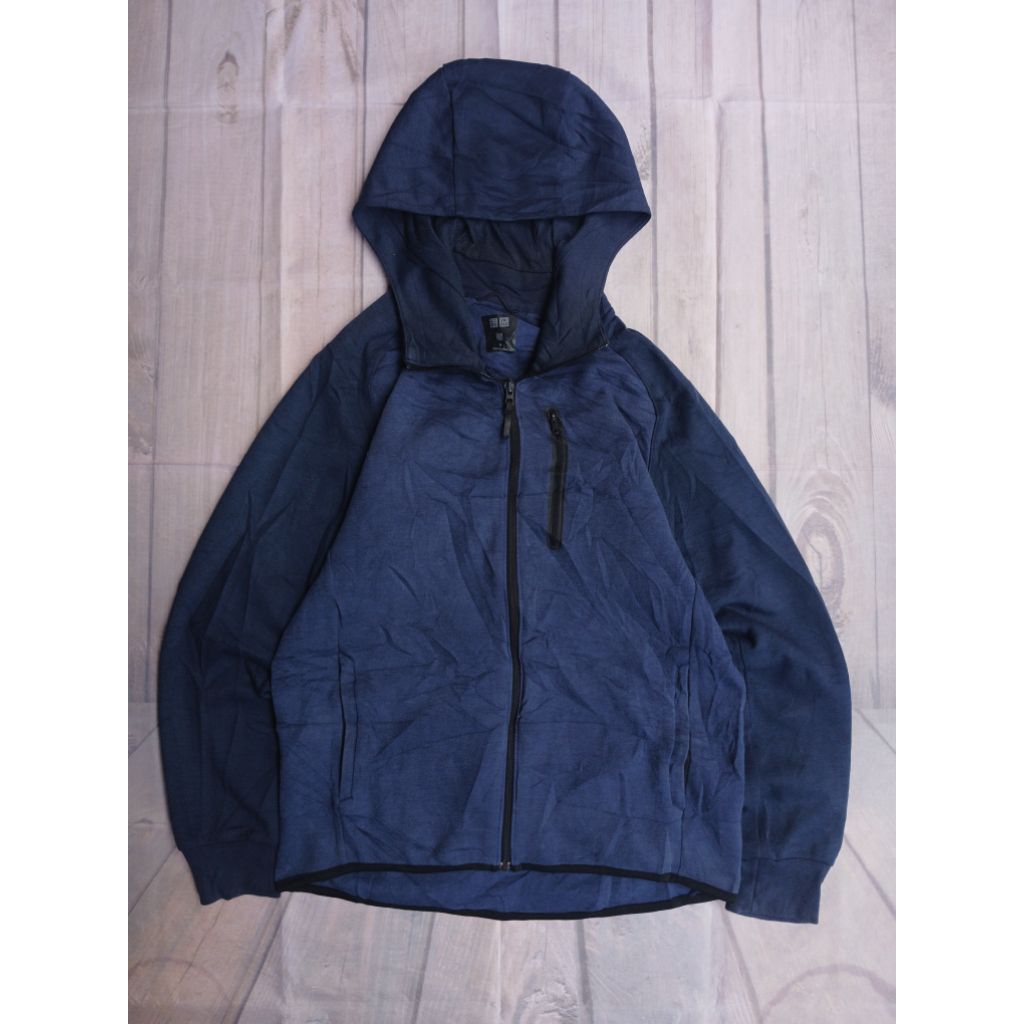 UNIQLO TECH/SOFTSHEL