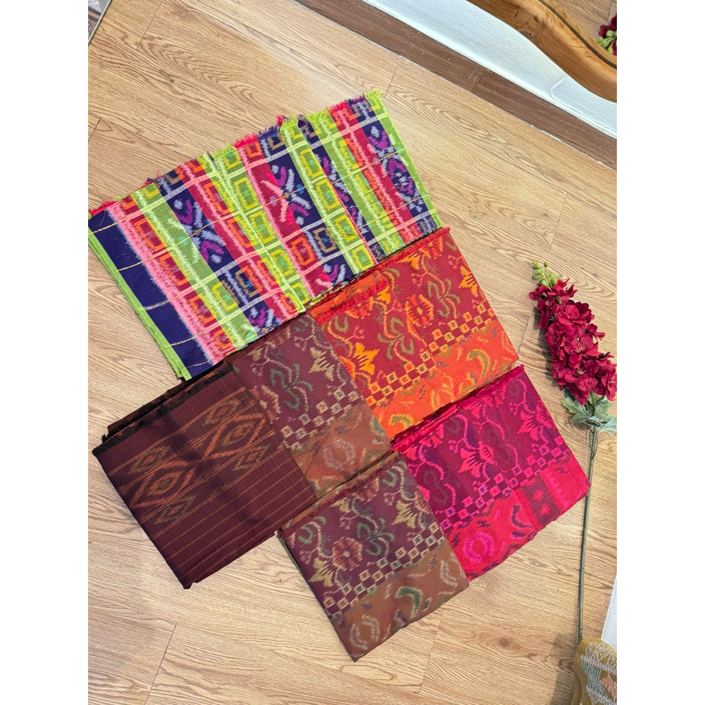 Kamen Endek Premium Tumpal