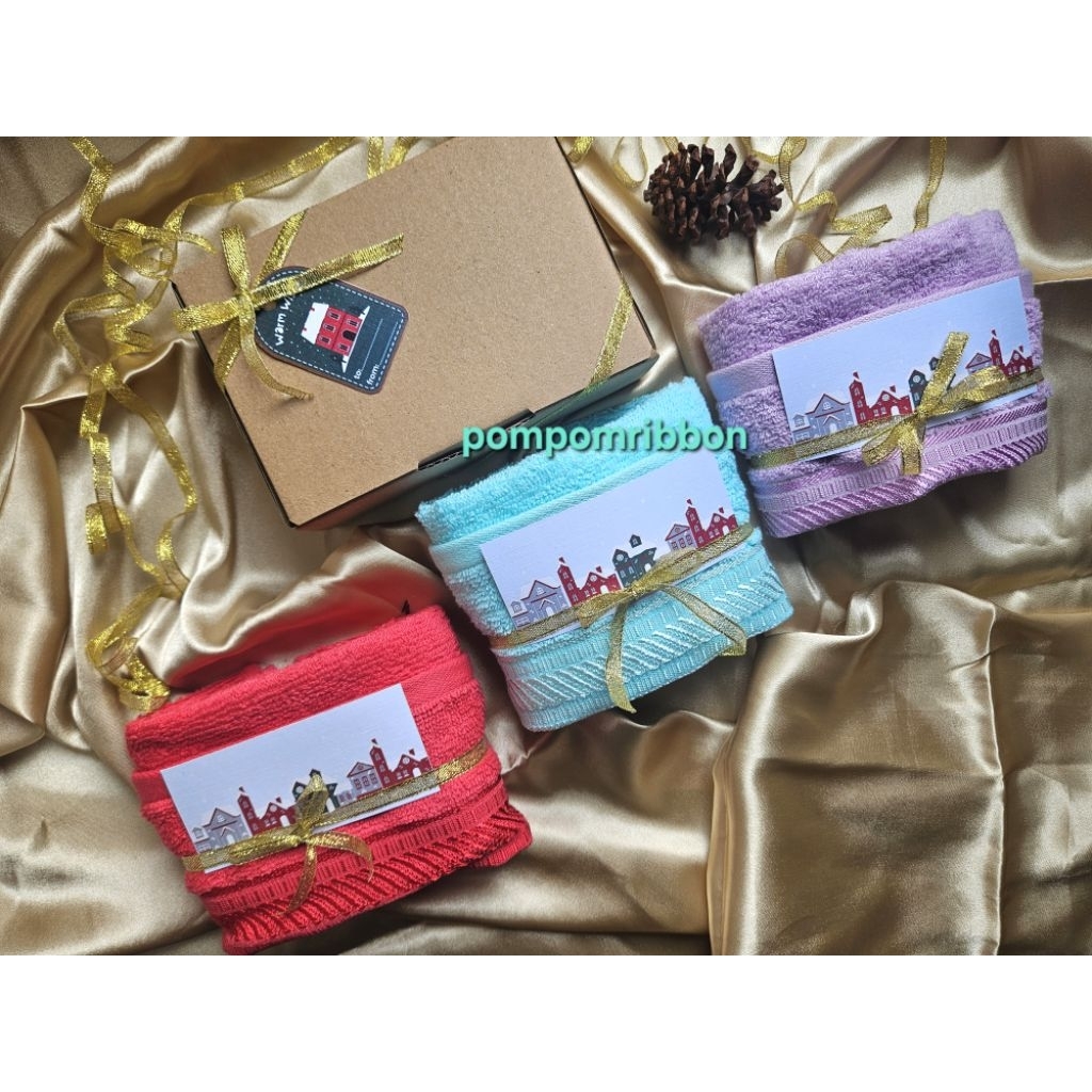 Handuk Natal Souvenir Hampers Handuk