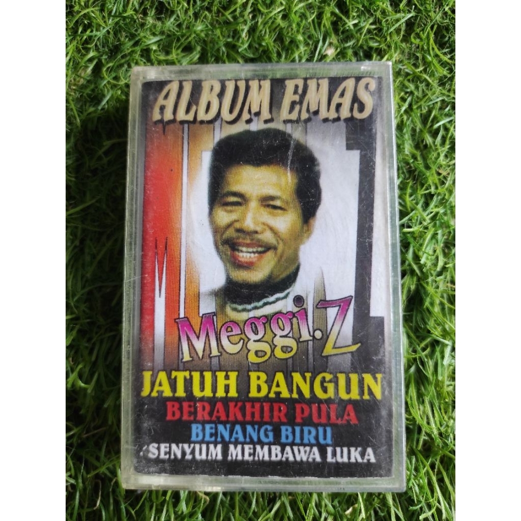 kaset pita album emas MEGGI Z "jatuh bangun"