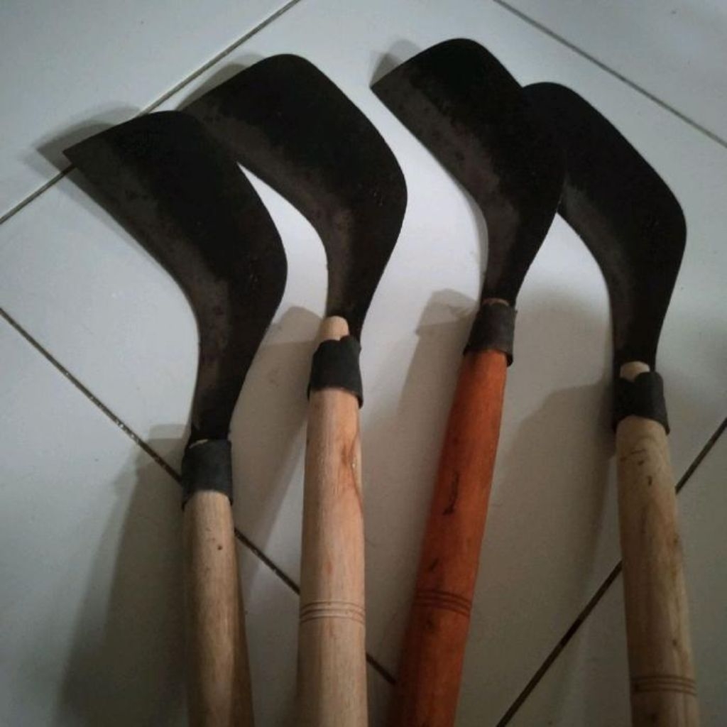 Alat Potong Rumput/Parang