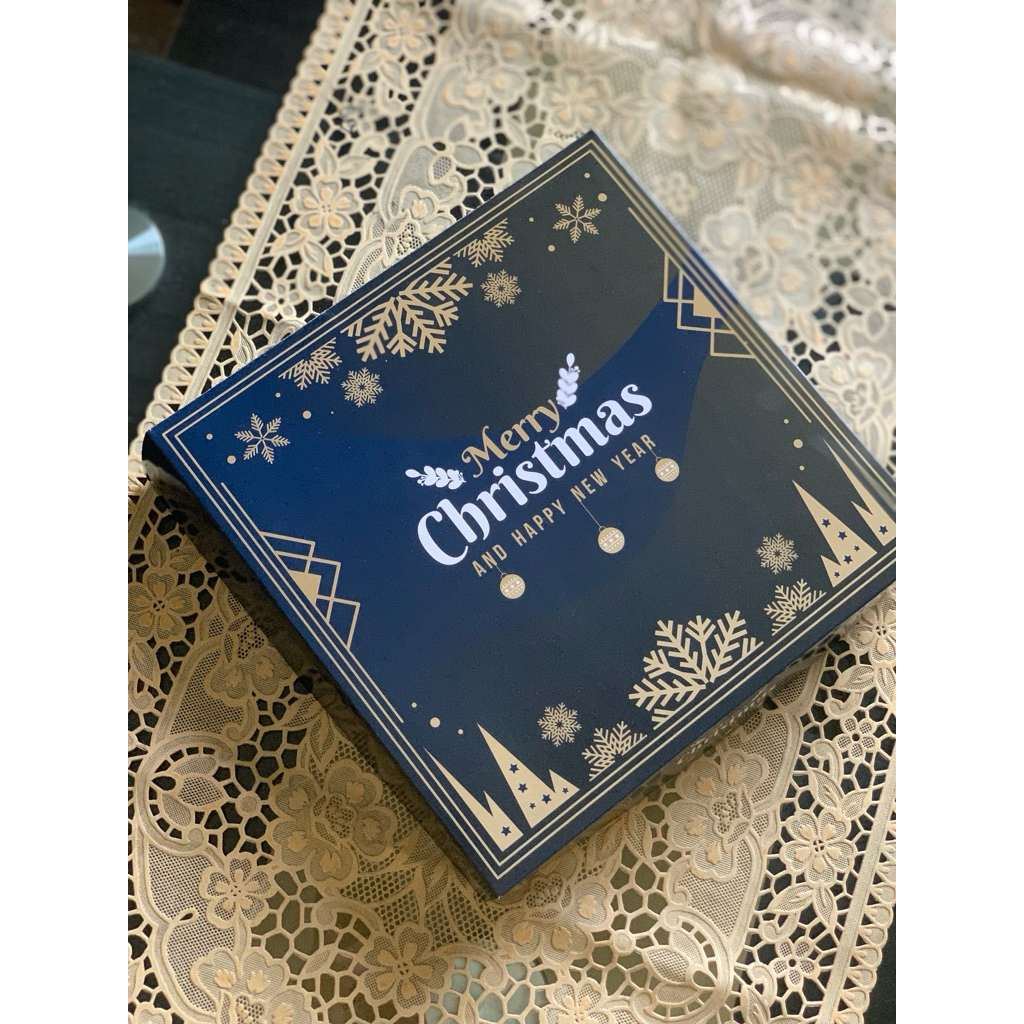 BOX HAMPERS KUE KERING ISI 4 Toples 250gr bulat NATAL / BOX HAMPERS NATAL / DUS HAMPERS KUE KERING