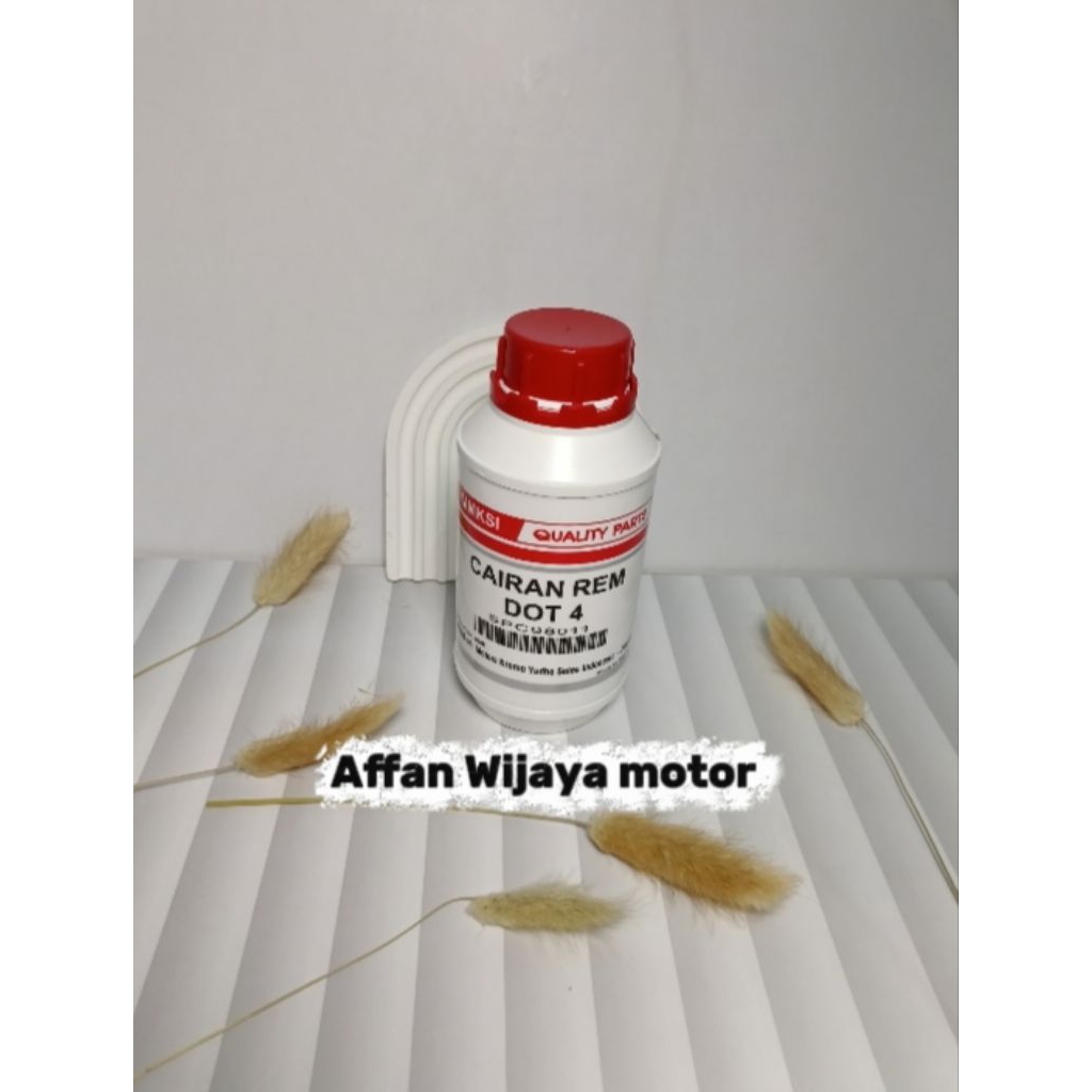 ORIGINAL MITSUBISHI CAIRAN REM DOT 4 (300 ML)