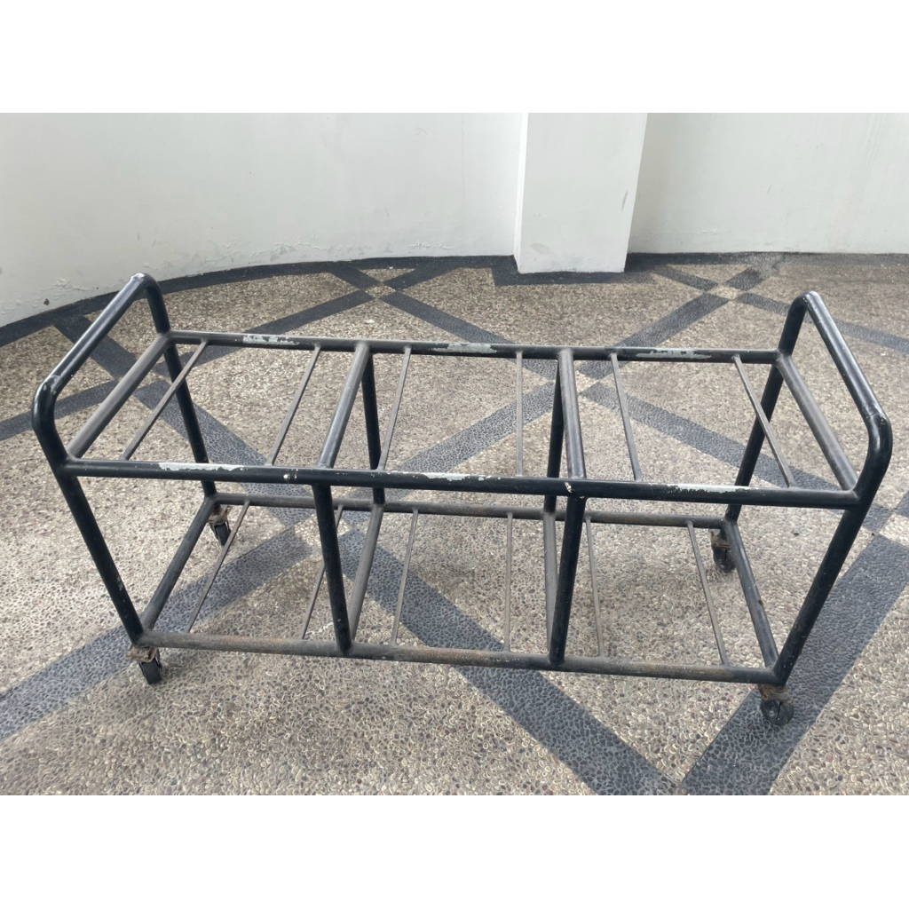 Rak Besi Galon Minuman