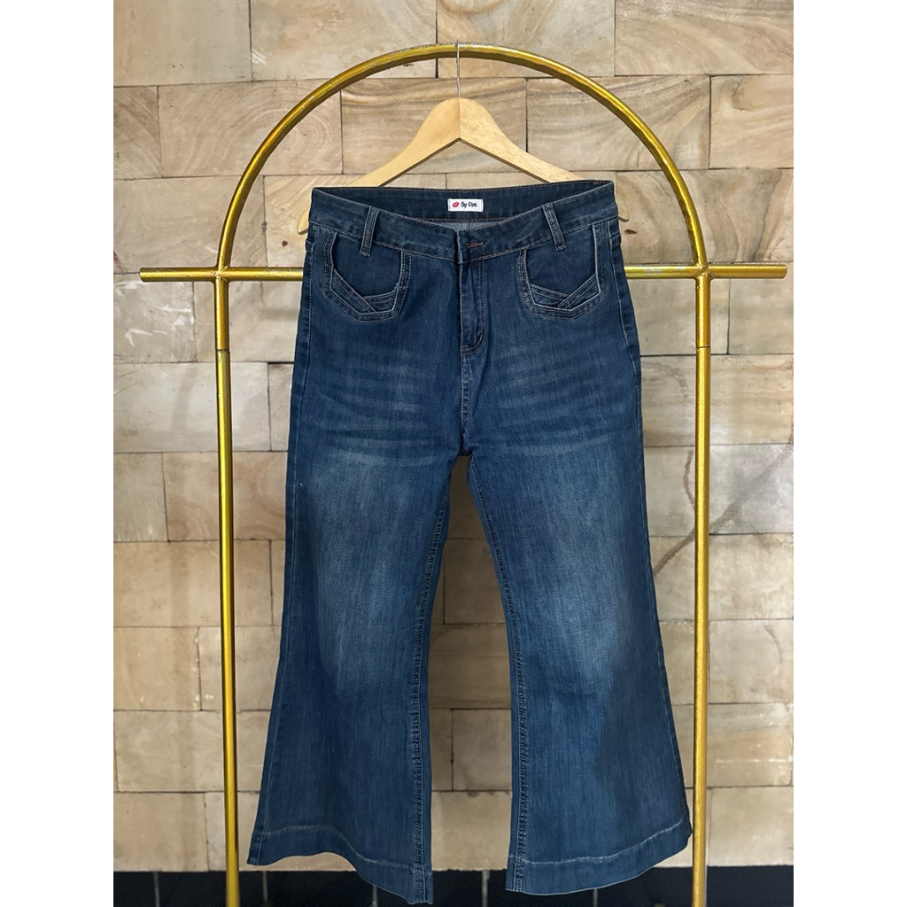 Celana keans by Doe 33