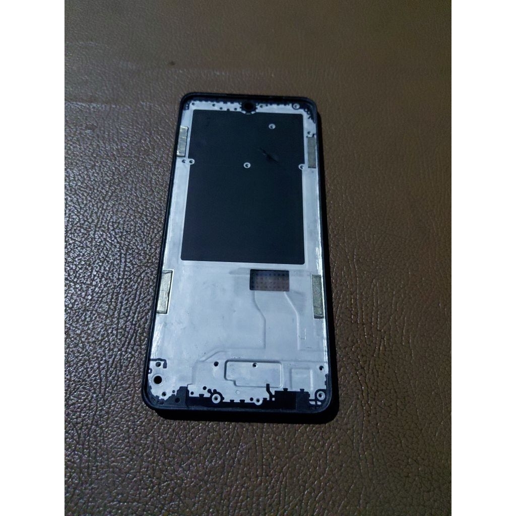 FRAME DUDUKAN TATAKAN LCD REALME C55 ORIGINAL COPOTAN