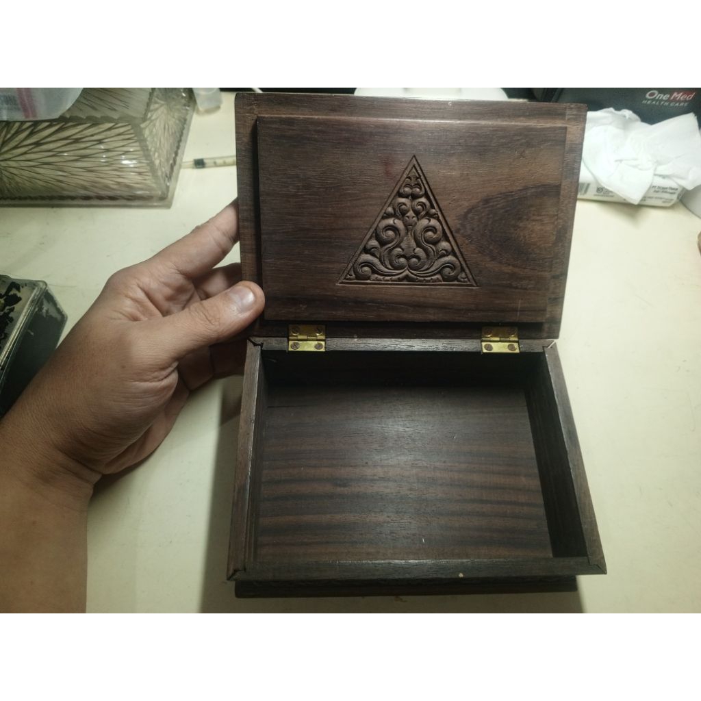 kotak perhiasan antik