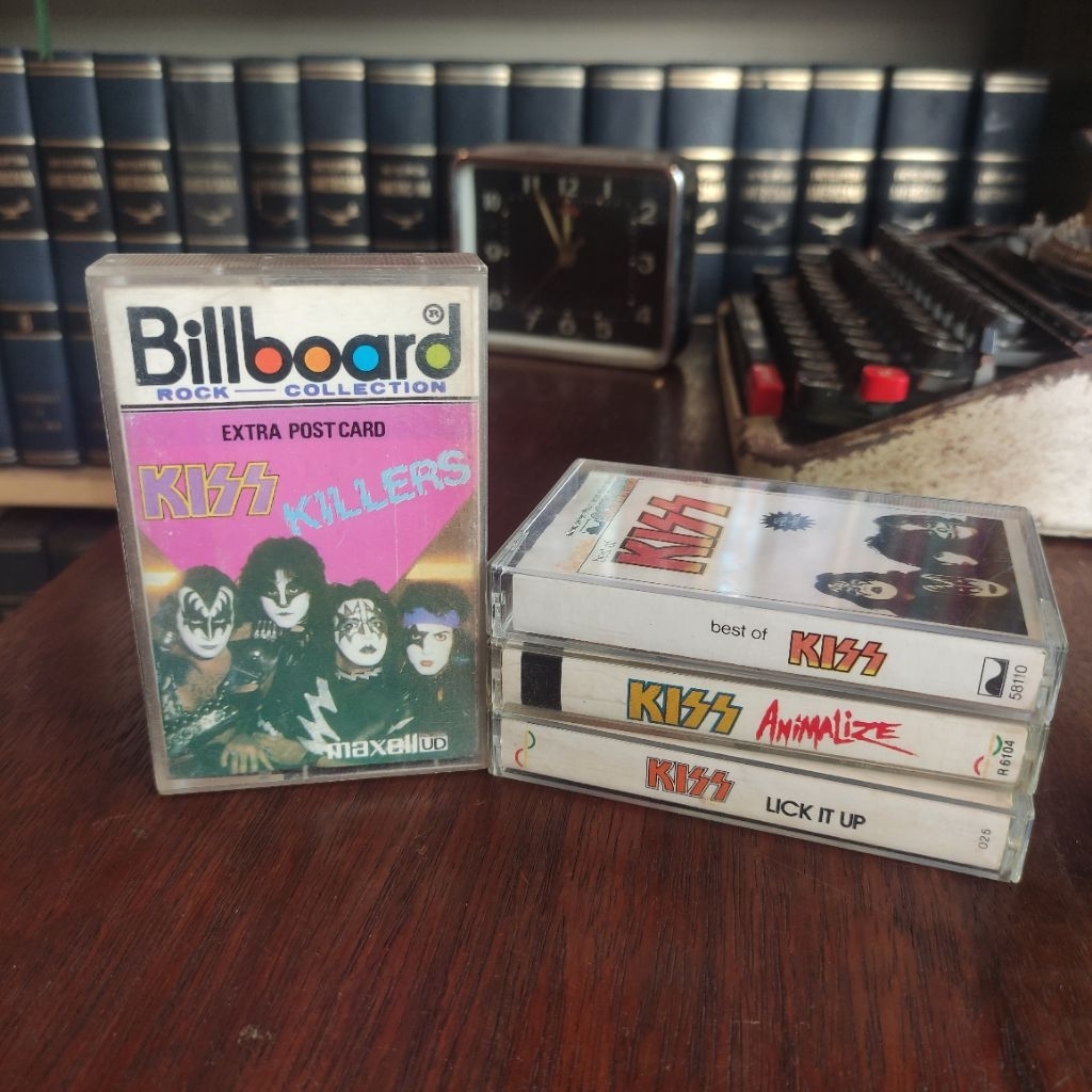 Kumpulan Kaset Pita Band Kiss KISS