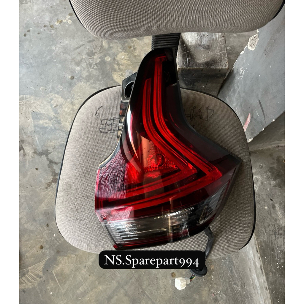 stoplamp Lampu Belakang Xpander original