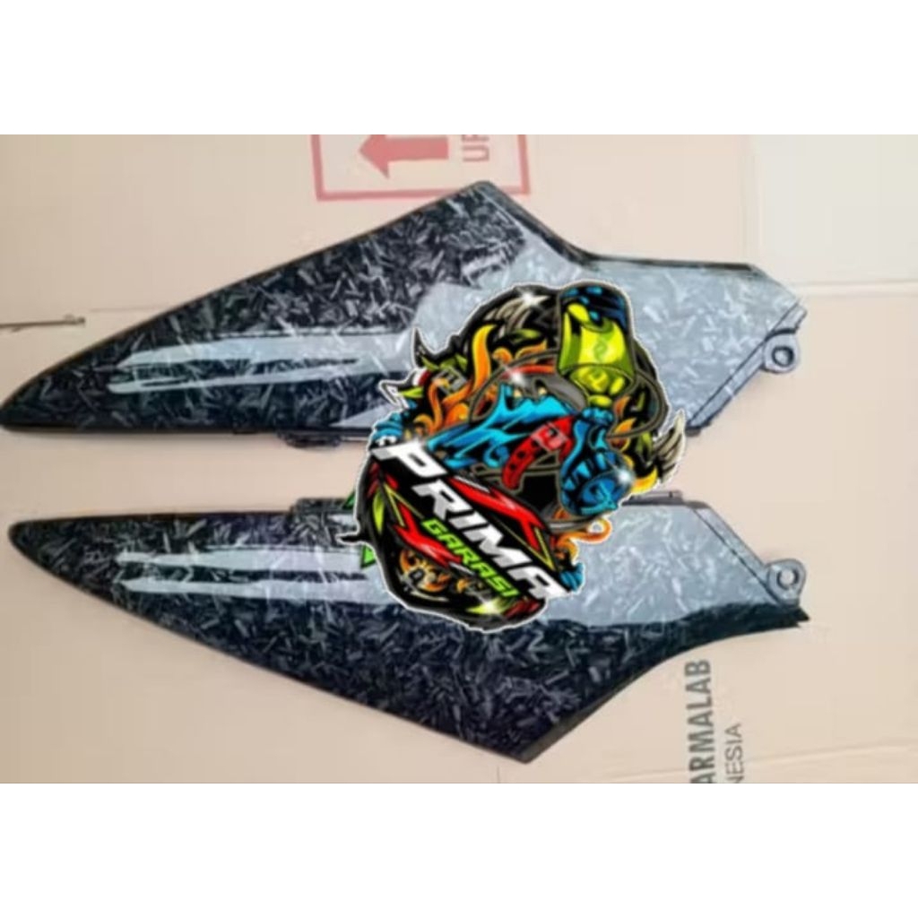 Bok aki motor Honda Supra x 125 Batman / Old CARBON FORGET