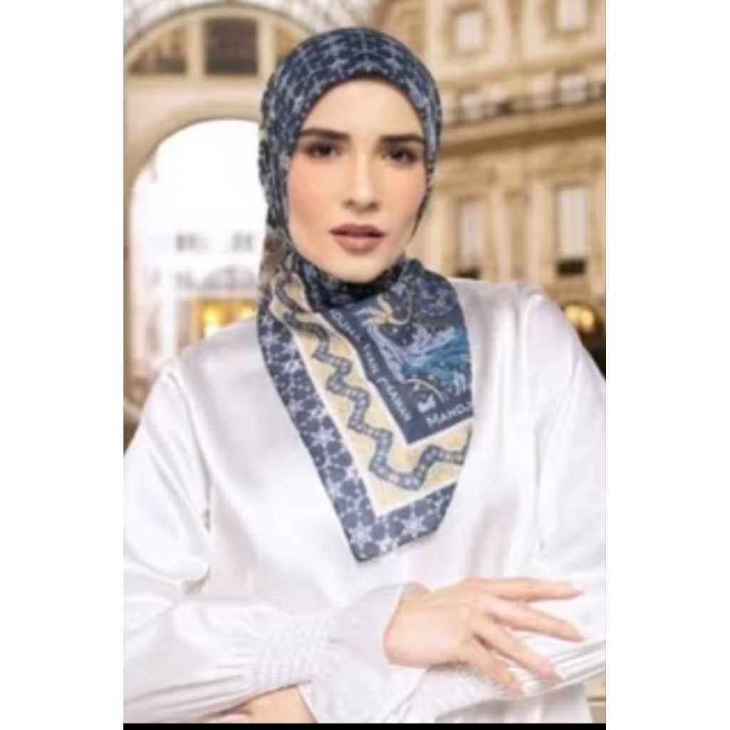 Mandjha Hijab Ivan Gunawan Scarf Original Laurellie Navy