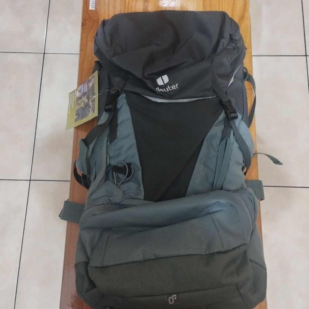 Tas Gunung Deuter Futura Pro 40
