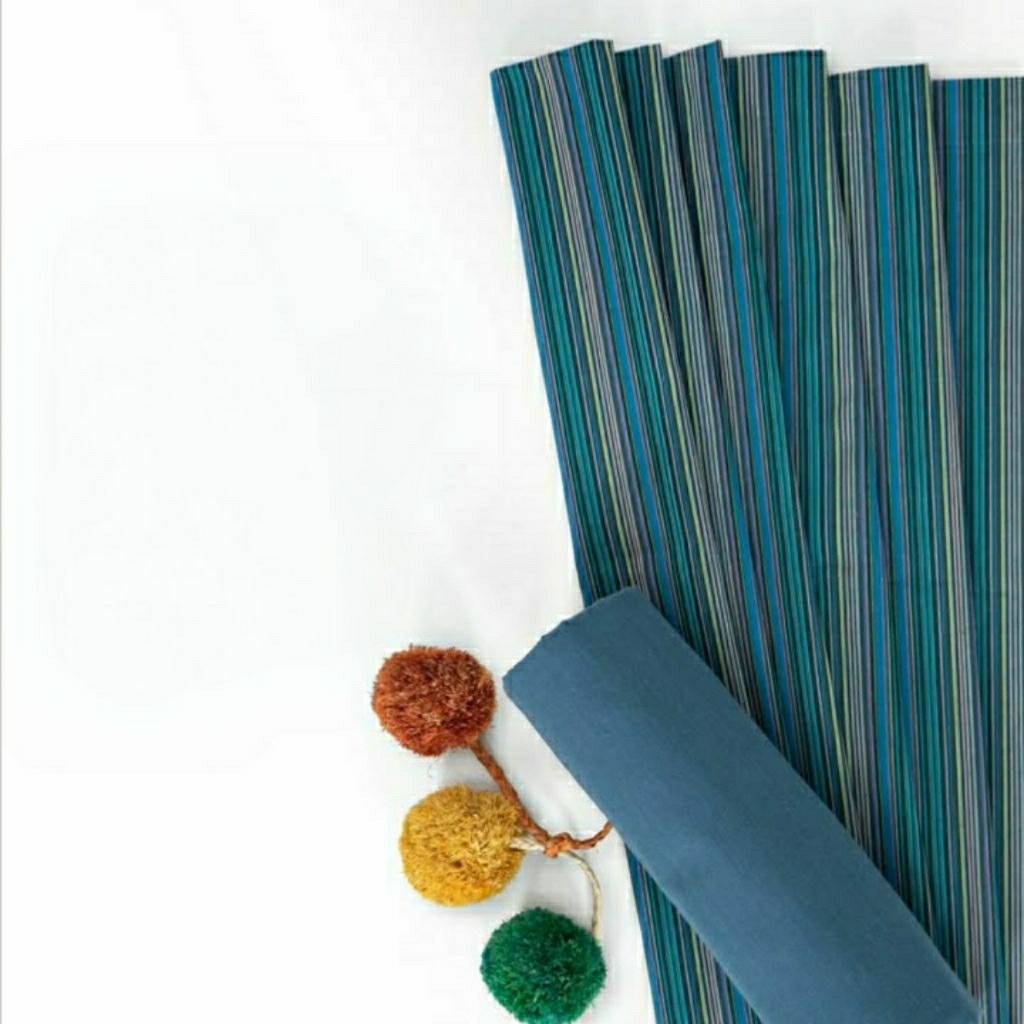 Kain Lurik Biru Kehijauan / Tenun Lurik Biru Cerah