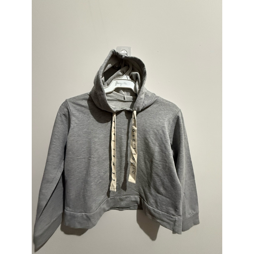 (PRELOVED) Crop Sweater untuk olahraga running zumba gym pilates