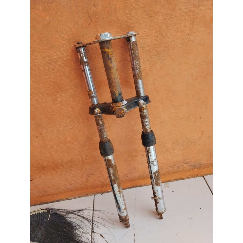 fork sepeda bmx motobike lajak ban 20 nos simpanan toko